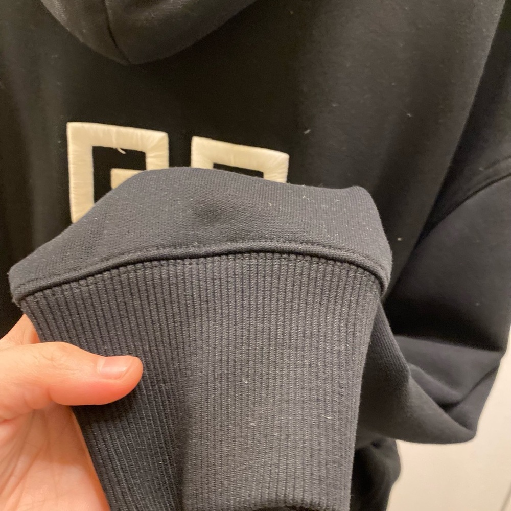 GIVENCHY 4G Logo Hoodie - Picture 9 of 10